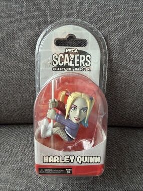 NECA Scalers Harley Quinn Hanging Figure - Multicolor